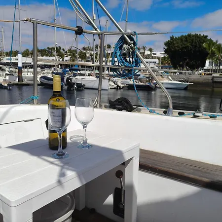 Botel Atlantic Pirat Puerto Calero